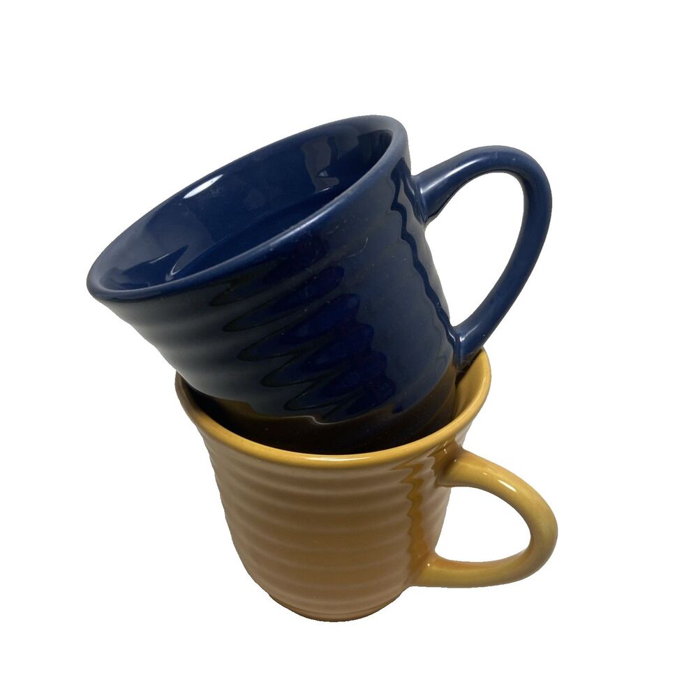 Todays Home Coffee Mug 14 Oz Ribbed Lot of 2 Blue Gold 4 1/8 inches high